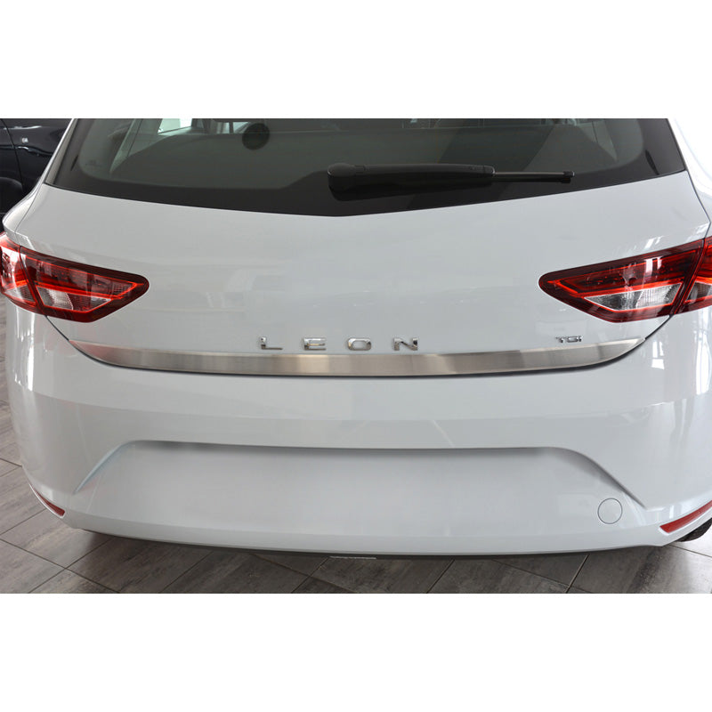 Avisa, List, Rostfritt stål, passar Seat Leon (5F) HB 5-dörrars 2013-2020
