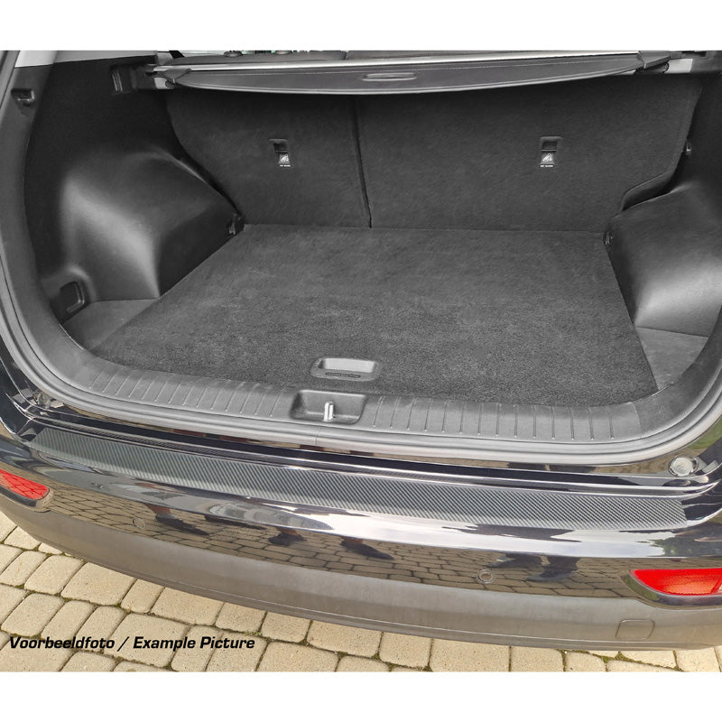 MAX6, Specialtilpasset bagkofangerbeskytter i carbon-look, Passer til Nissan Qashqai II (2014-2017)