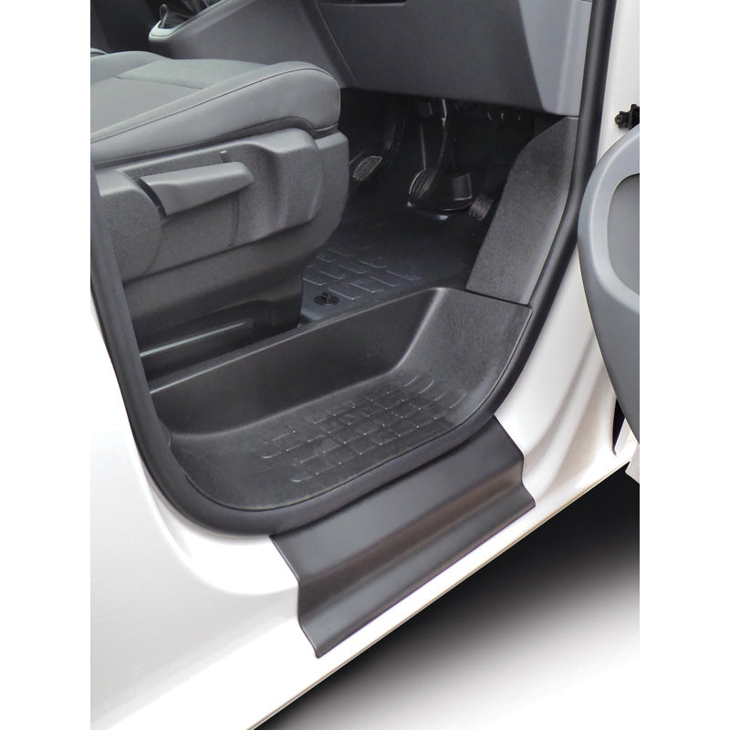 RGM, Sill protectors, passer til Citroën Jumpy (Dispatch) & Spacetourer / Peugeot Expert & Traveller / Toyota Proace 9/2016- & Opel Vivaro / Zafira Life 2019- & Fiat Scudo 2022- Black