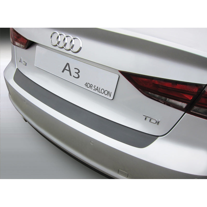 RGM, Bakre stötfångarskydd, ABS-plast, passar Audi A3/S3 8V Sedan 8/2013-4/2016 Svart
