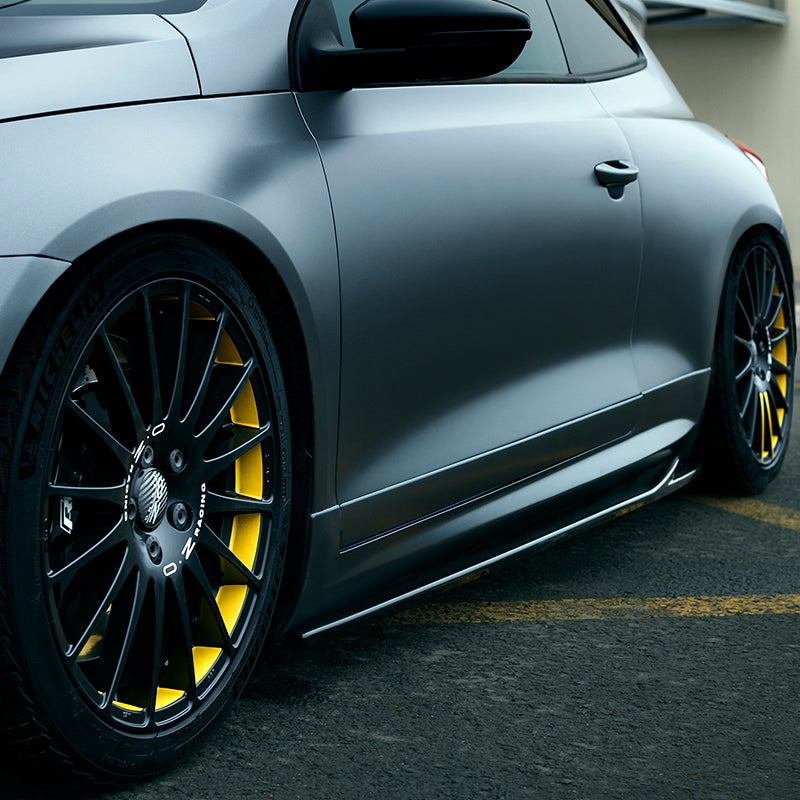 OneWay, Sideskørte, Blank sort, passer til Volkswagen Scirocco R Facelift (2014-2017)